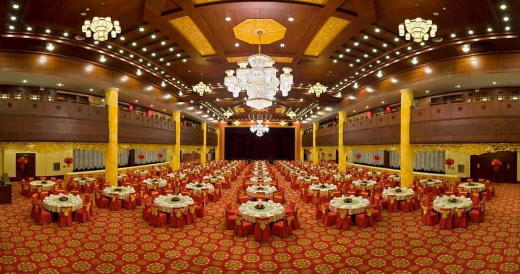 Regent Hotel Дали Екстериор снимка