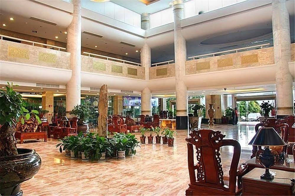 Regent Hotel Дали Екстериор снимка
