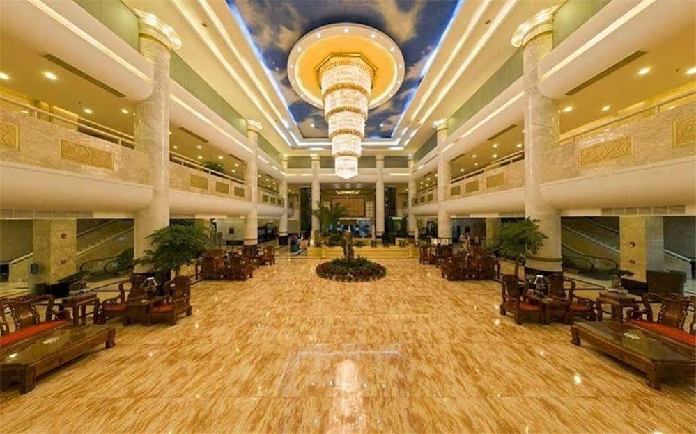 Regent Hotel Дали Интериор снимка