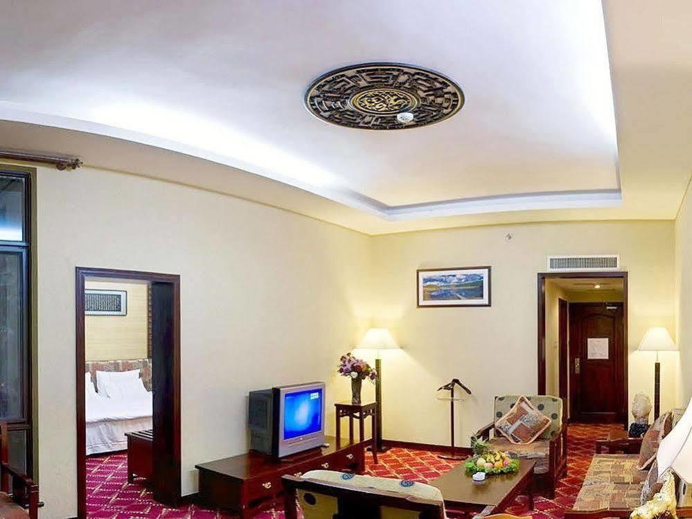 Regent Hotel Дали Екстериор снимка