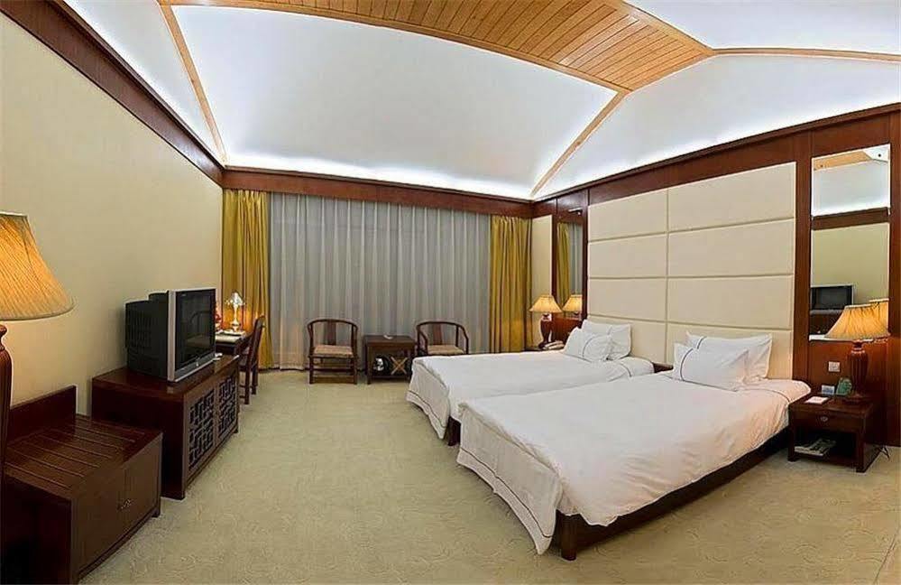 Regent Hotel Дали Екстериор снимка